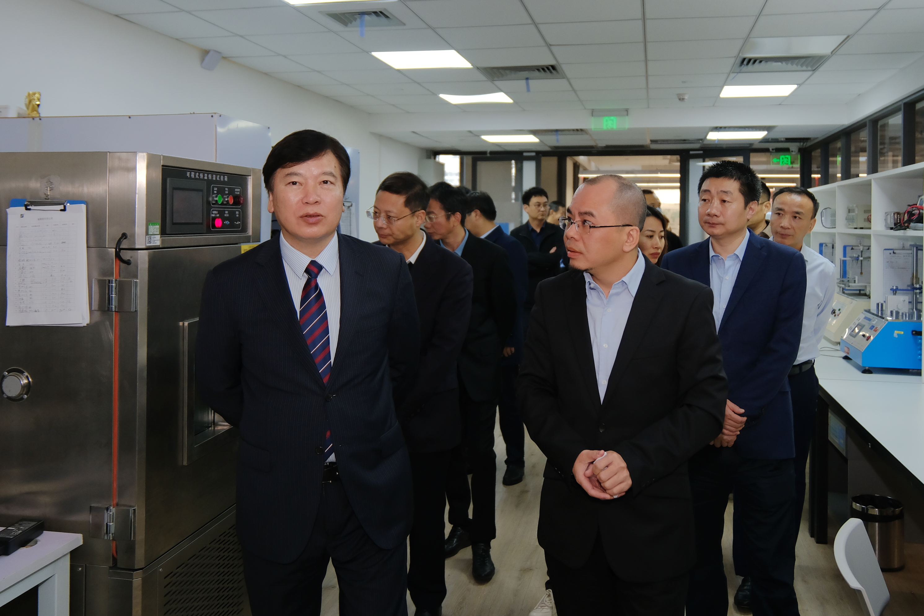 888���ŵ�����Ϸ(�й���)���޹�˾����