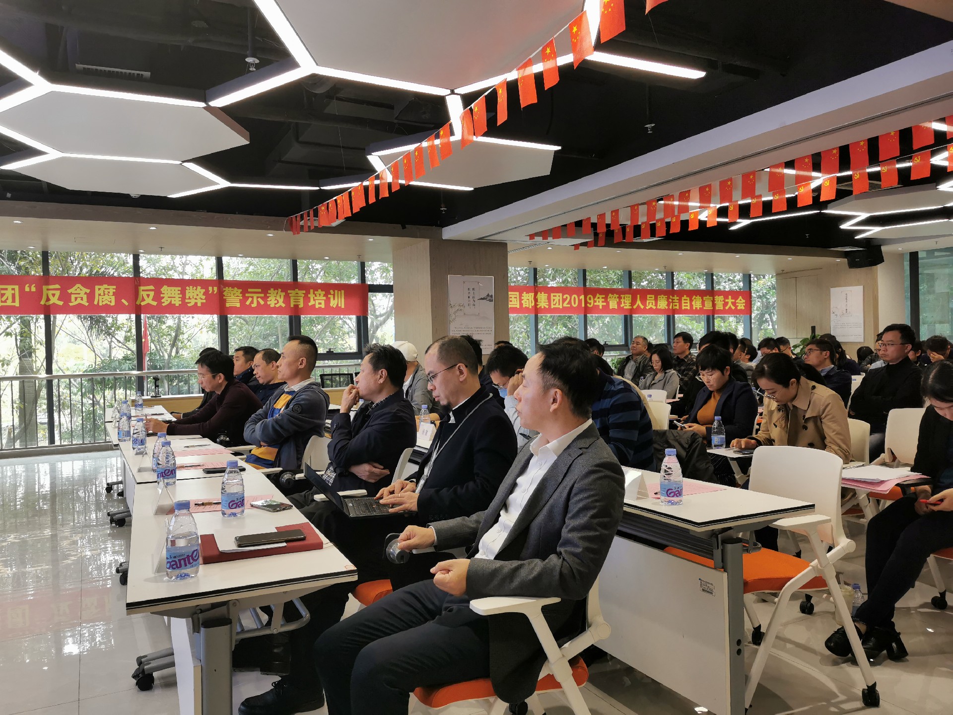 888���ŵ�����Ϸ(�й���)���޹�˾����